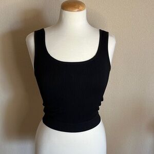 Cropped Ribbed TankTop Size Medium